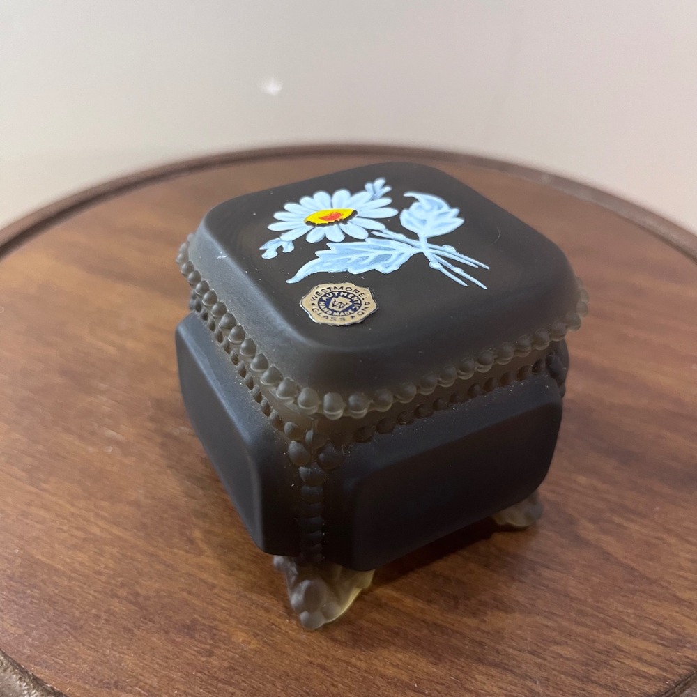 Vtg Westmoreland Glass Satin Black Daisy Beaded Footed Trinket Jewel Box 27546